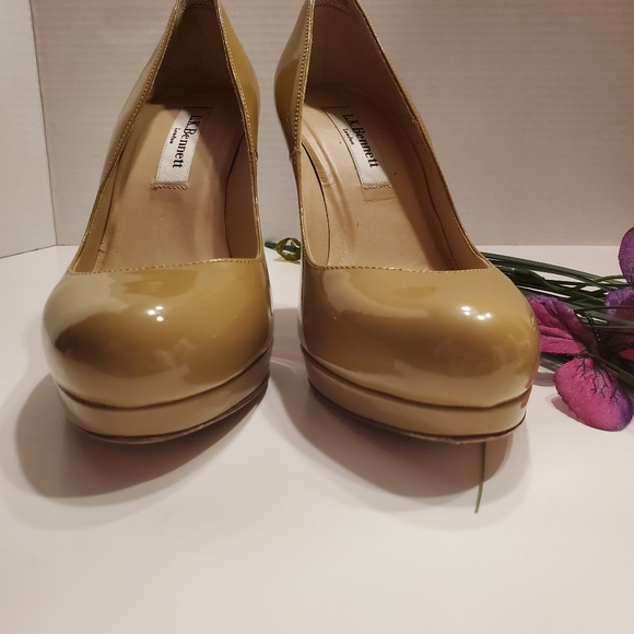 L.K. Bennett Tan Stiletto patent leather sz 36 - Picture 2 of 8